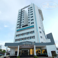 11 at Century 