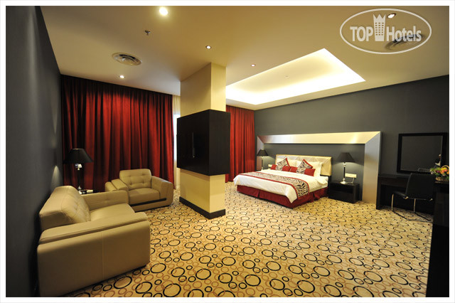 New photos from tourists 11 at Century 3*
