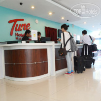 Tune Hotel KLIA Aeropolis 