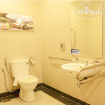 Tune Hotel KLIA Aeropolis 