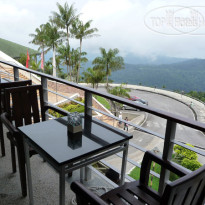 D Coconut Hill Resort