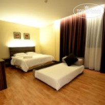 Little Gaya Hotel 
