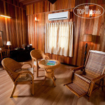 Pom Pom Island Resort