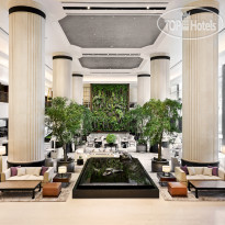 Shangri-La Singapore Hotel Lobby