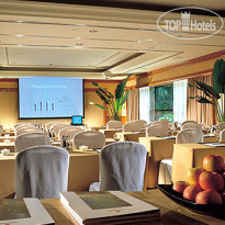 Jen Tanglin Singapore  