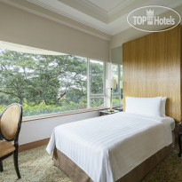 Shangri-La Apartments Singapore Single Bed