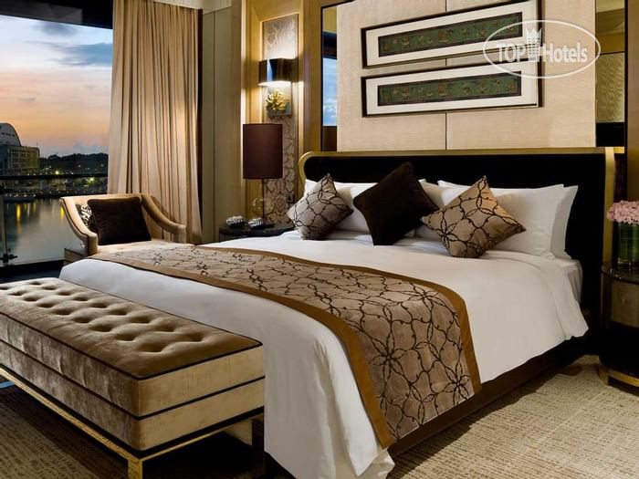Hotel photo Fullerton Bay 5*