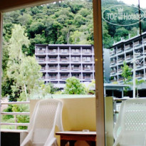 Pranang Flora House