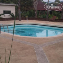 Long Beach Tropicana Бассейн