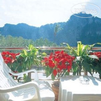 Chomphu Family Mansion 