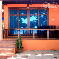 Lanta Bee Garden Bungalow 