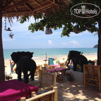 Cha-ba Bungalow & Art Gallery 