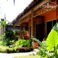 Cha-ba Bungalow & Art Gallery 