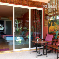 Cha-ba Bungalow & Art Gallery 