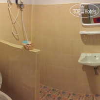 Baan Atin Guest House  