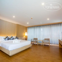 Phi Phi Harbour View Hotel