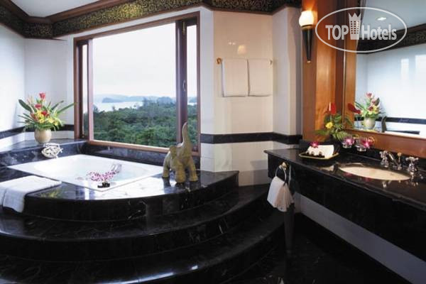 Hotelier's photos Pavilion Queen's Bay 4*