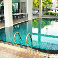 Demeter Residences Suites Бассейн