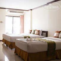 Mikes Place Hotel Трехместный делюкс