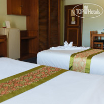 Mikes Place Hotel Улучшенный номер