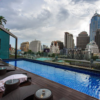 Icon Bangkok Hotel Бассейн