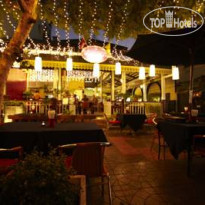 Tuptim Bed & Breakfast Ресторан