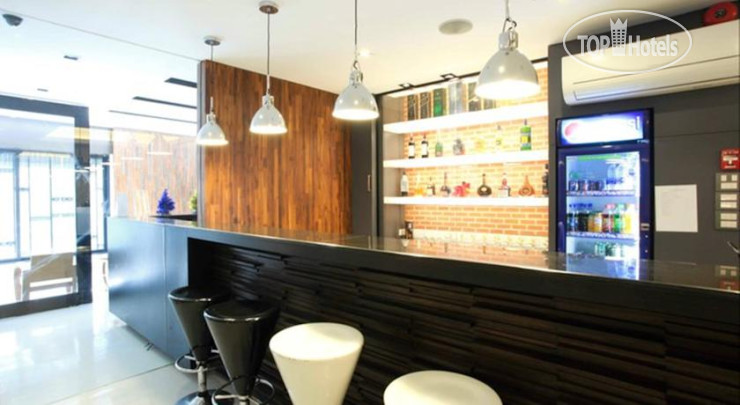 Hotel photo At One Service 3*