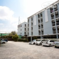 Synsiri Ladprao 130 Bangkok Парковка