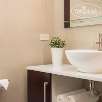 Ratchada Point Hotel 