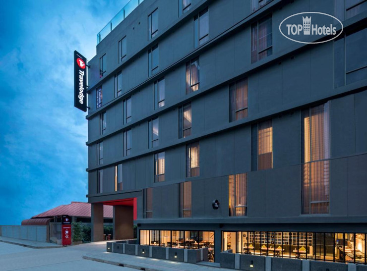 Hotel photo Travelodge Sukhumvit 11 4*