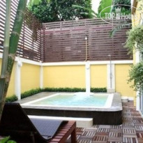 212 Service Apartment