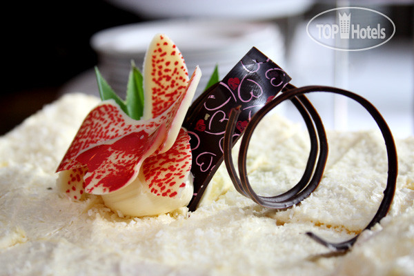 New photos from tourists Louis' Tavern Hotel 3*