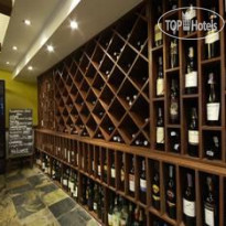 The Swiss Lodge Винный бар