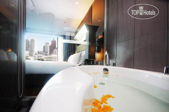 Golden Tulip Mandison Suites