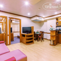 Paradise Sukhumvit  Гостиная семейного номера