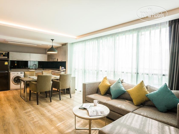 Hotel photo Holiday Inn Bangkok Silom 4*