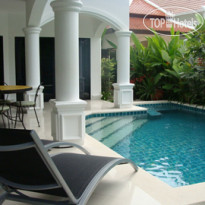 Absolute Villas at Palm Grove 