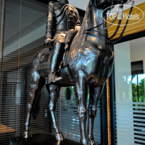 Le Vernissage Hotel