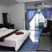 River Hotel