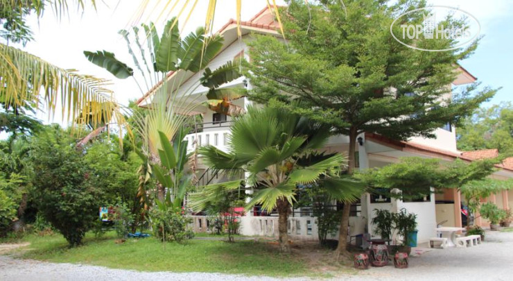 Hotel photo Banchomdow Resort Pattaya 2*