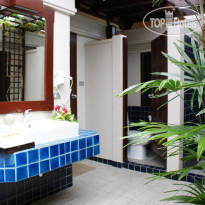 Botany Beach Resort 