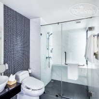 The Rizin Hotel & Residences Premier Suite 60 sqm.