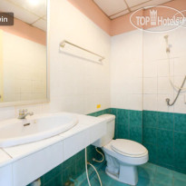 OYO 348 Saithong Place