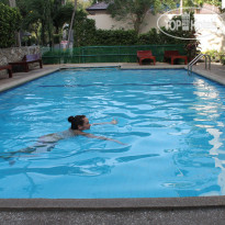 Hillside Resort 