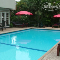 Hillside Resort 