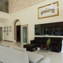 Emerald Palace Residence 