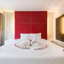 Alfresco Phuket Hotel