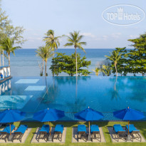 Hyatt Regency Phuket Resort Oceanfront infinity pool