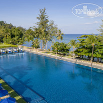 Hyatt Regency Phuket Resort Oceanfront infinity pool