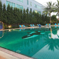 Karon Whale Resort 